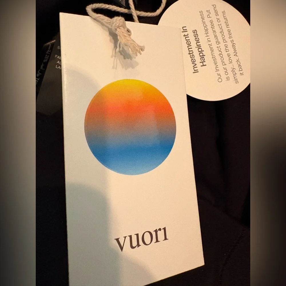 NWT Vuori AllTheForm™ Legging, size M - Picture 2 of 8